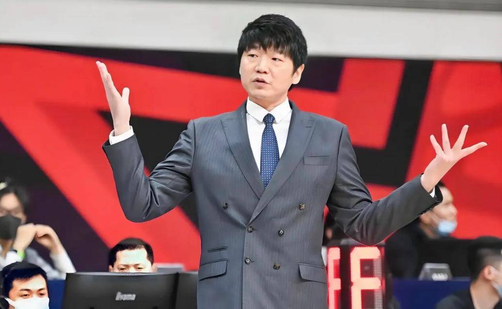 里程碑夜法兰克福刷新队史纪录，CBA常规赛今晚刷纪录，底气十足，心理建设被强调(CBA历史得分榜)-九游游戏平台